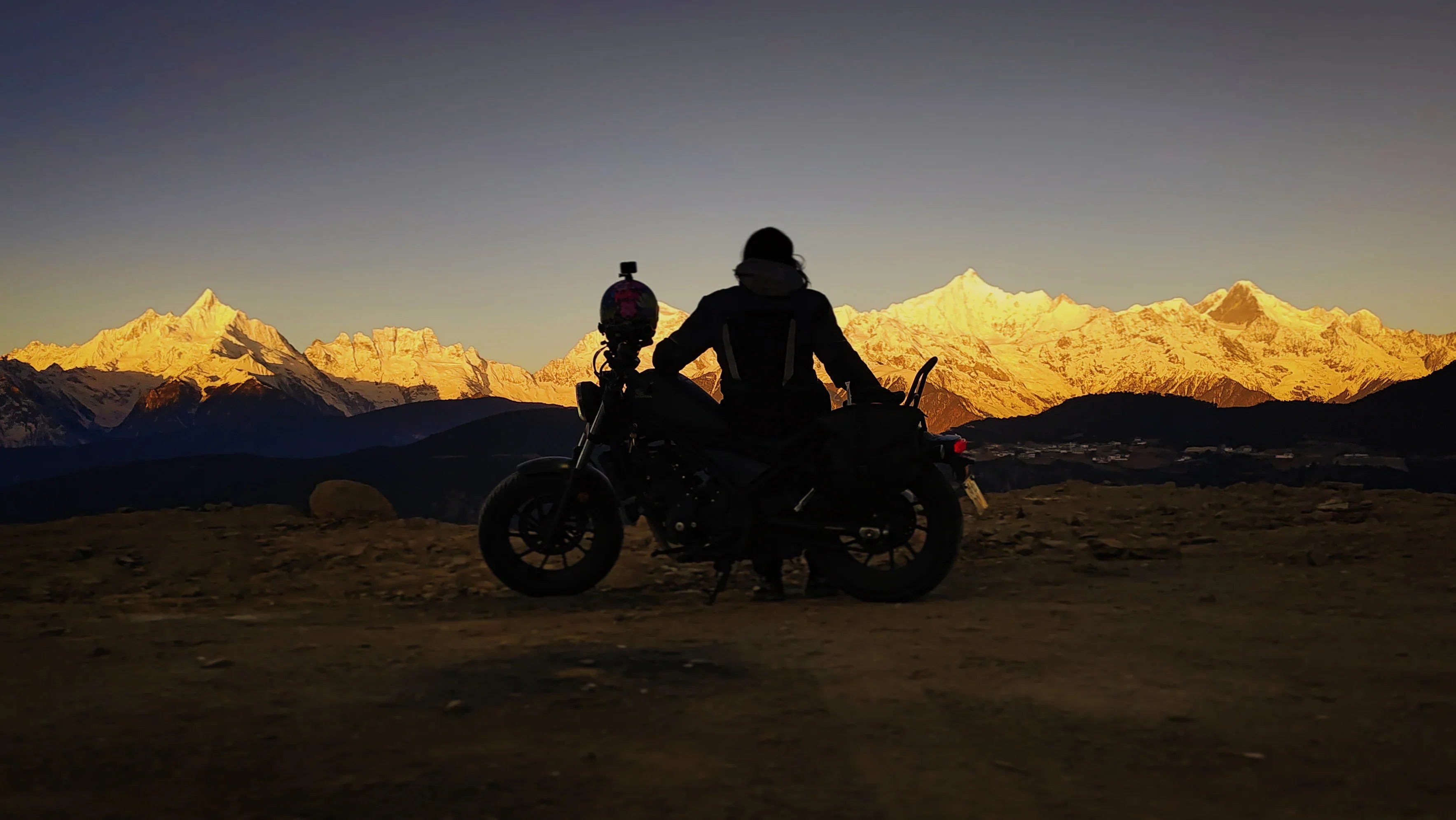 Brotherhood on the Snow Road ☆ Deqin, Yunnan · Riding the De-Gong Road