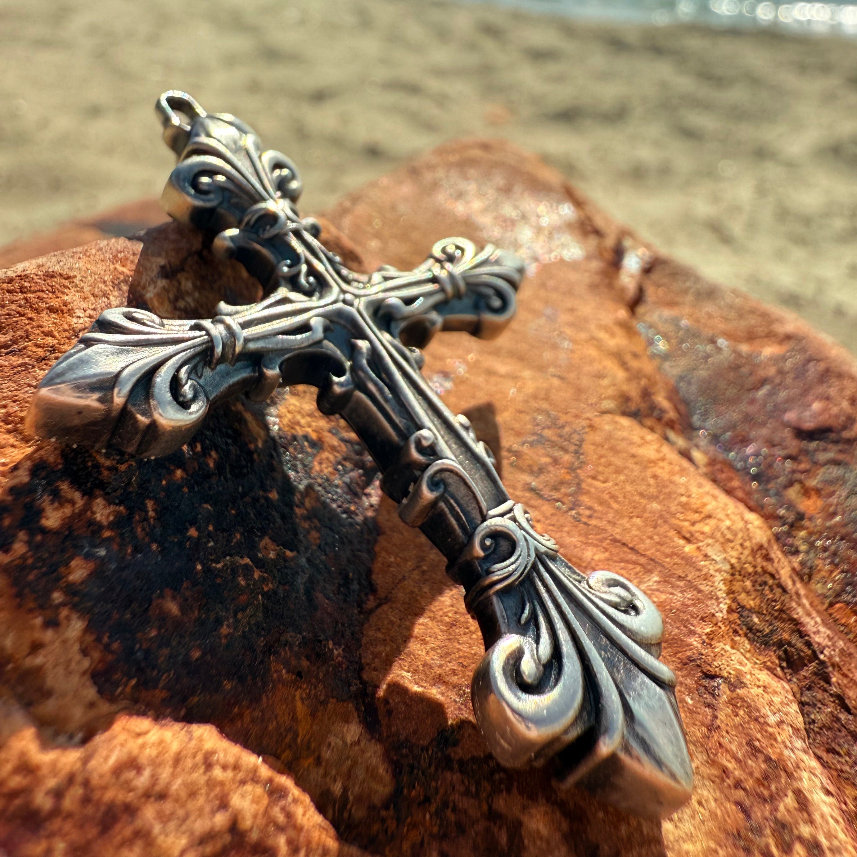 Fleur-De-Lis Gothic Cross Pendant 925 Sterling Silver Biker Jewelry | IRIS CROSS