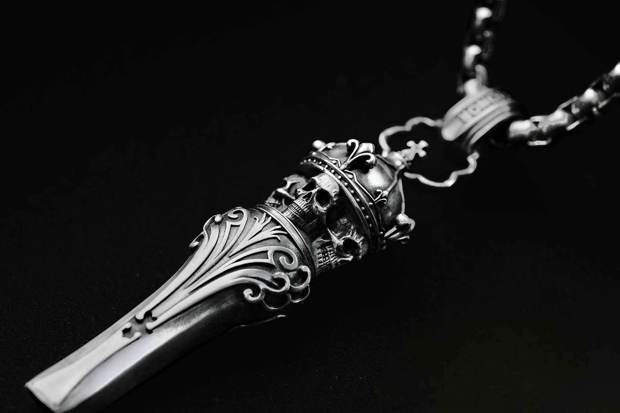 HONORCALL WHISTLE PENDANT